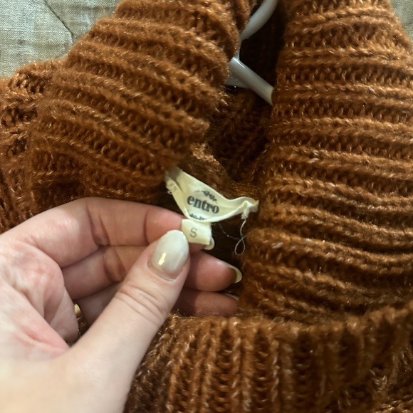 Oversized Cable Knit Burnt Orange Sweater - Size Small, Great Condition - Picture 4 of 6